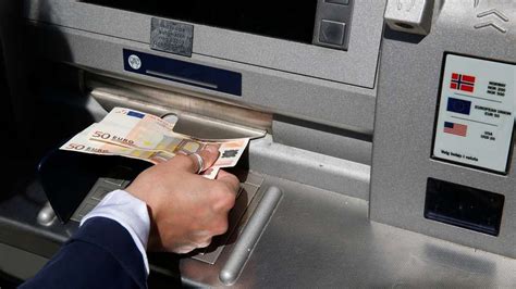 Sette inn utenlandsk valuta på konto dnb  Du må og oppgi hva pengene er til/fra fordi banken er underlagt liv om hvitvasking
